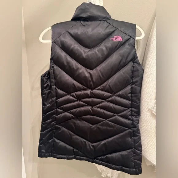 The North Face Women's Black and Pink Quilted Vest for Breast Cancer - Picture 3 of 7